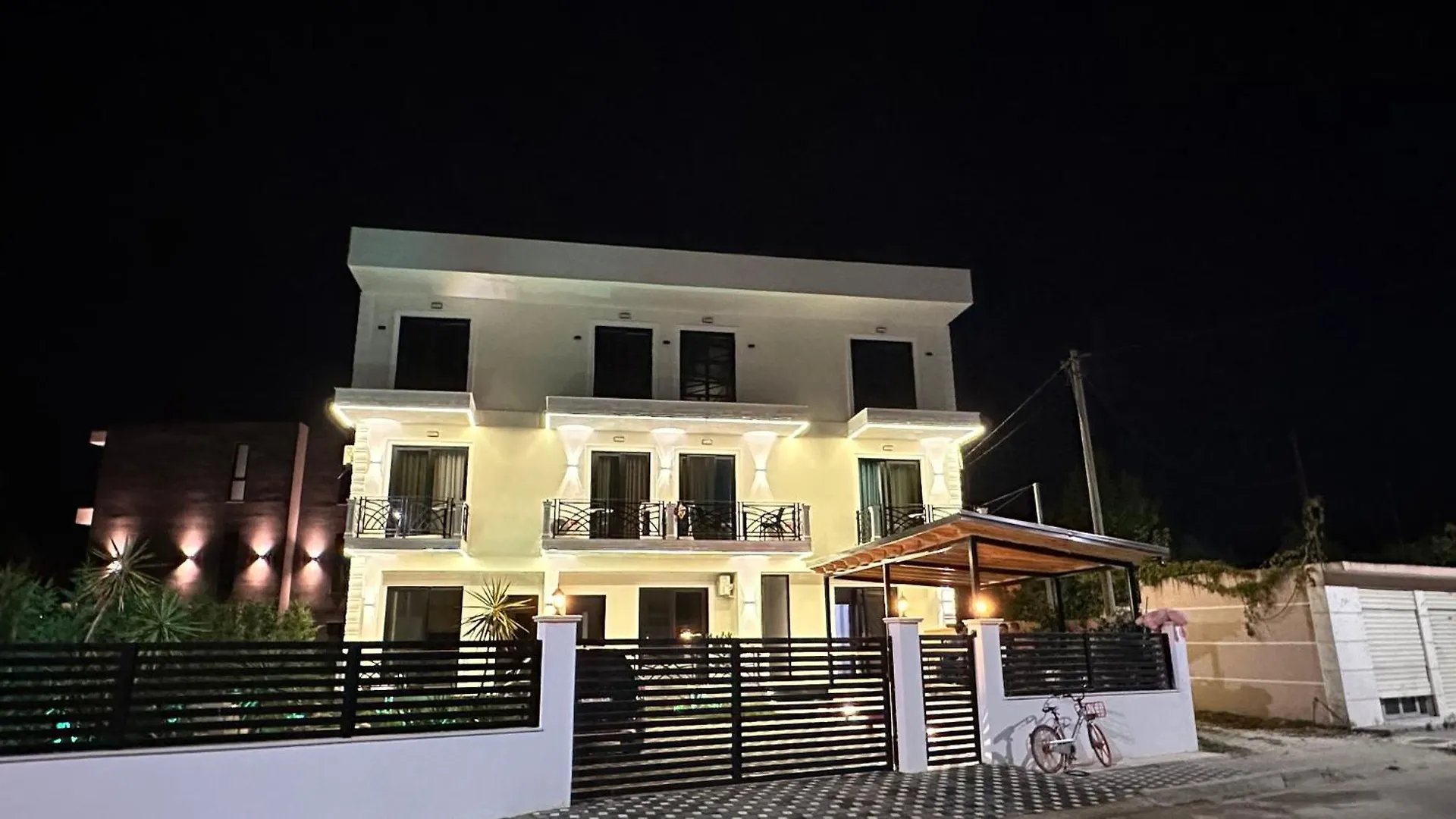 Liel Holiday Vlorë